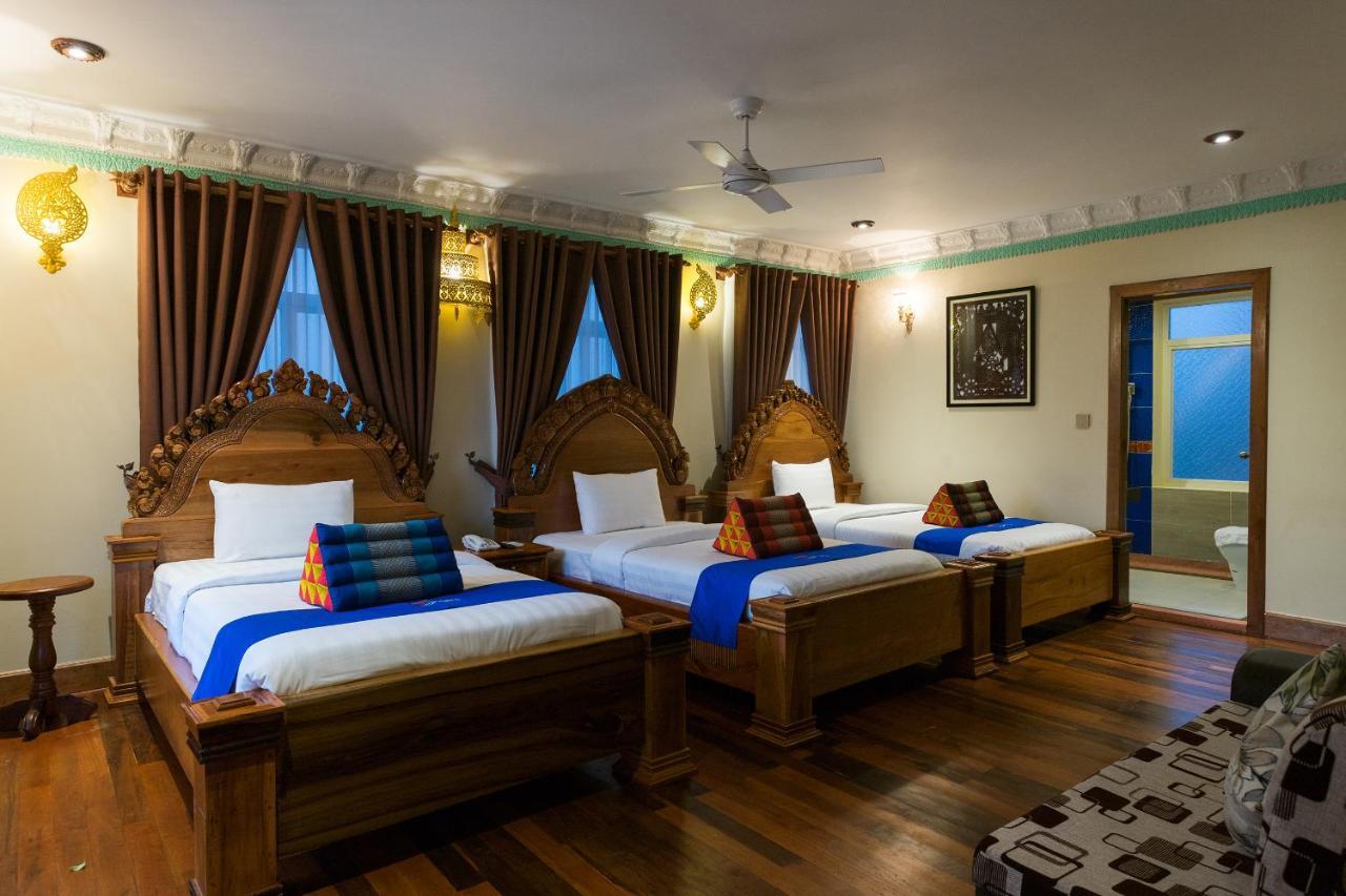Okay Palace Hotel Phnom Penh Exterior photo