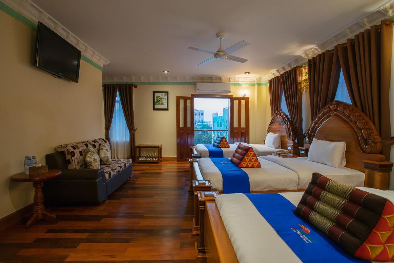 Okay Palace Hotel Phnom Penh Exterior photo