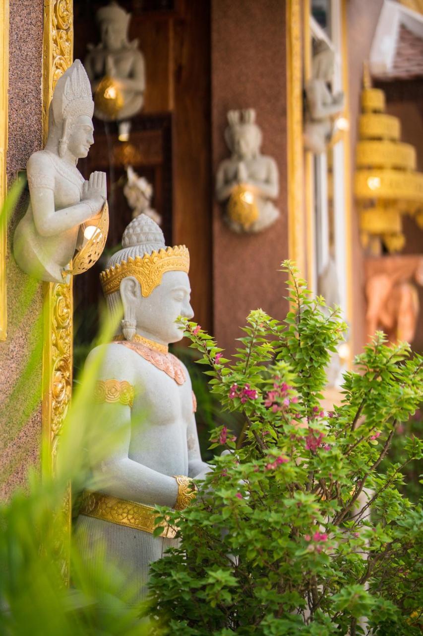 Okay Palace Hotel Phnom Penh Exterior photo