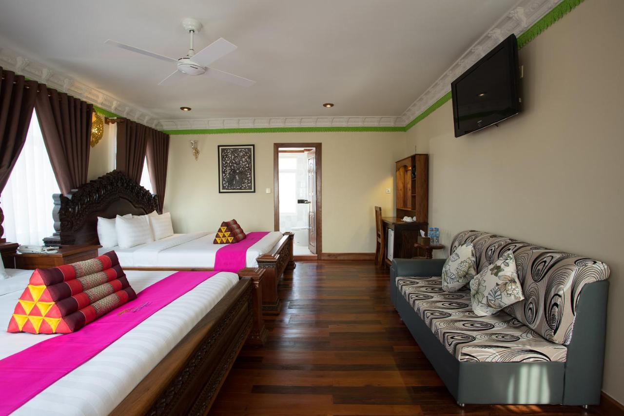 Okay Palace Hotel Phnom Penh Exterior photo