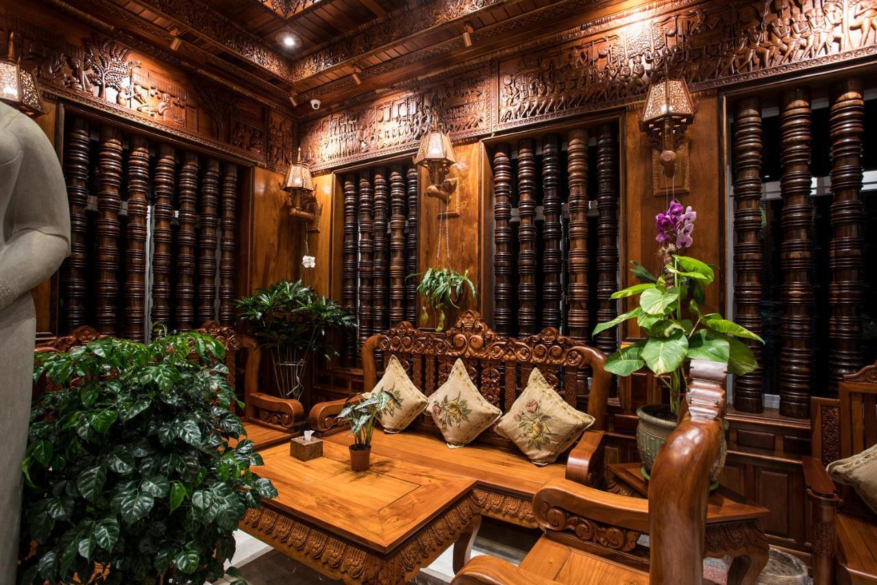 Okay Palace Hotel Phnom Penh Exterior photo