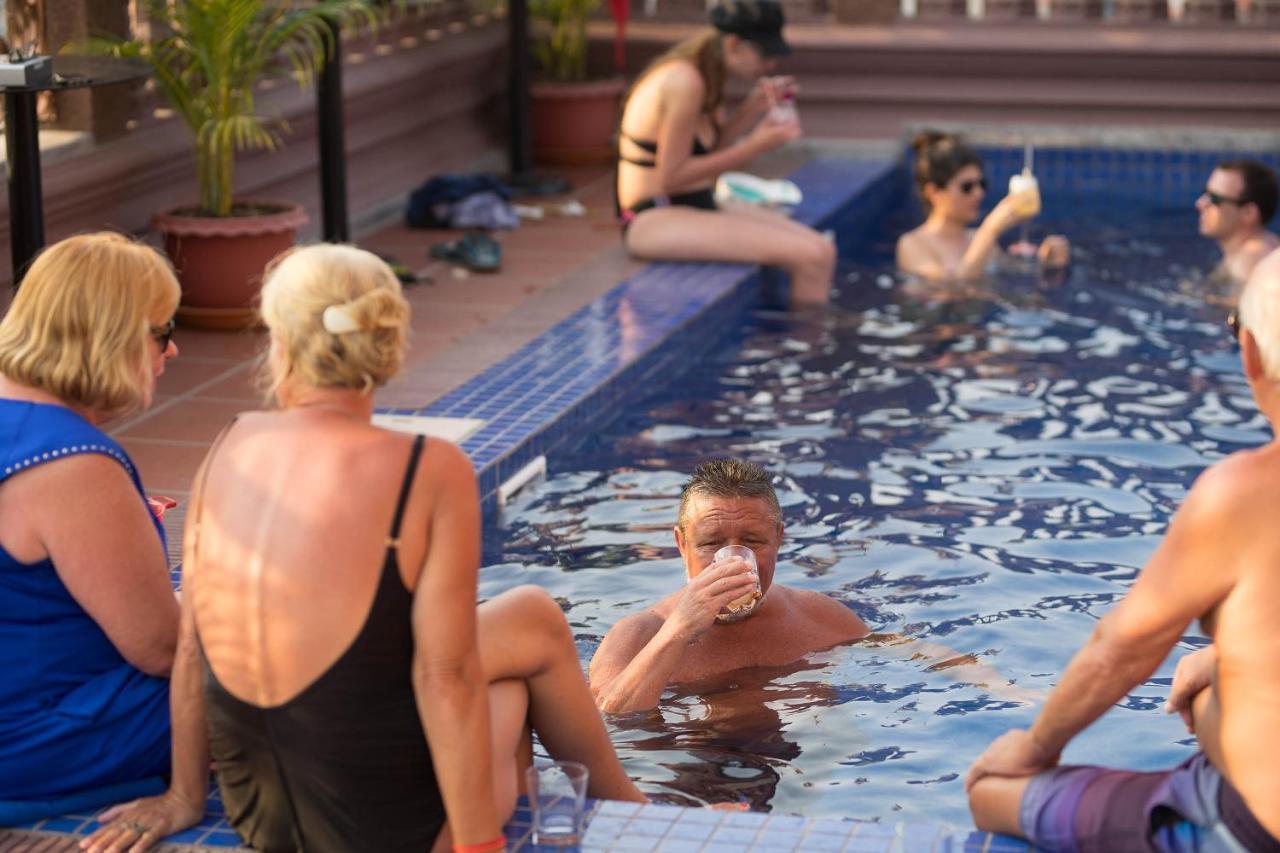 Okay Palace Hotel Phnom Penh Exterior photo
